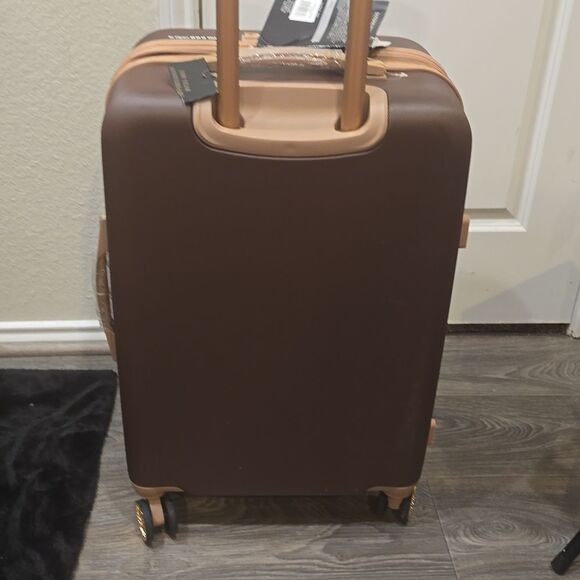 London Fog Southgate Collection Hard Side Expandable 24" Spinner Luggage - Picture 10 of 13